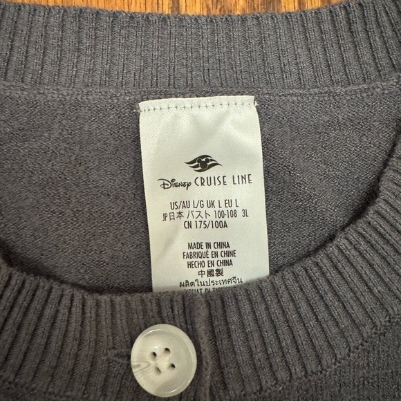 Disney Cruise Line Women’s Gray Cardigan Sweater Button Up Size Large - Picture 4 of 6
